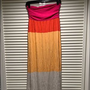 Old Navy Maxi Dress* Price Reduced